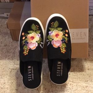 Steven natural comfort styling Slip-Ons